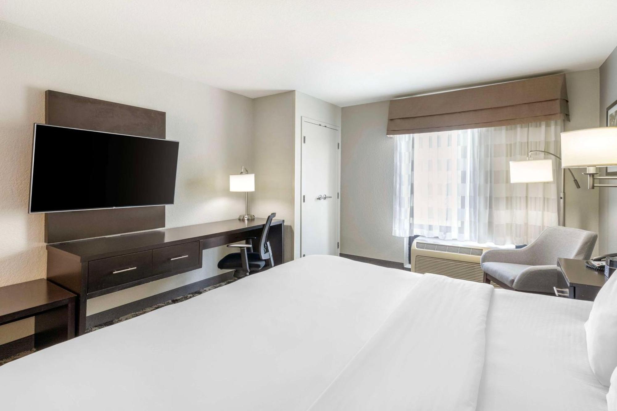Best Western Plus Fairburn Atlanta Southwest Exterior photo